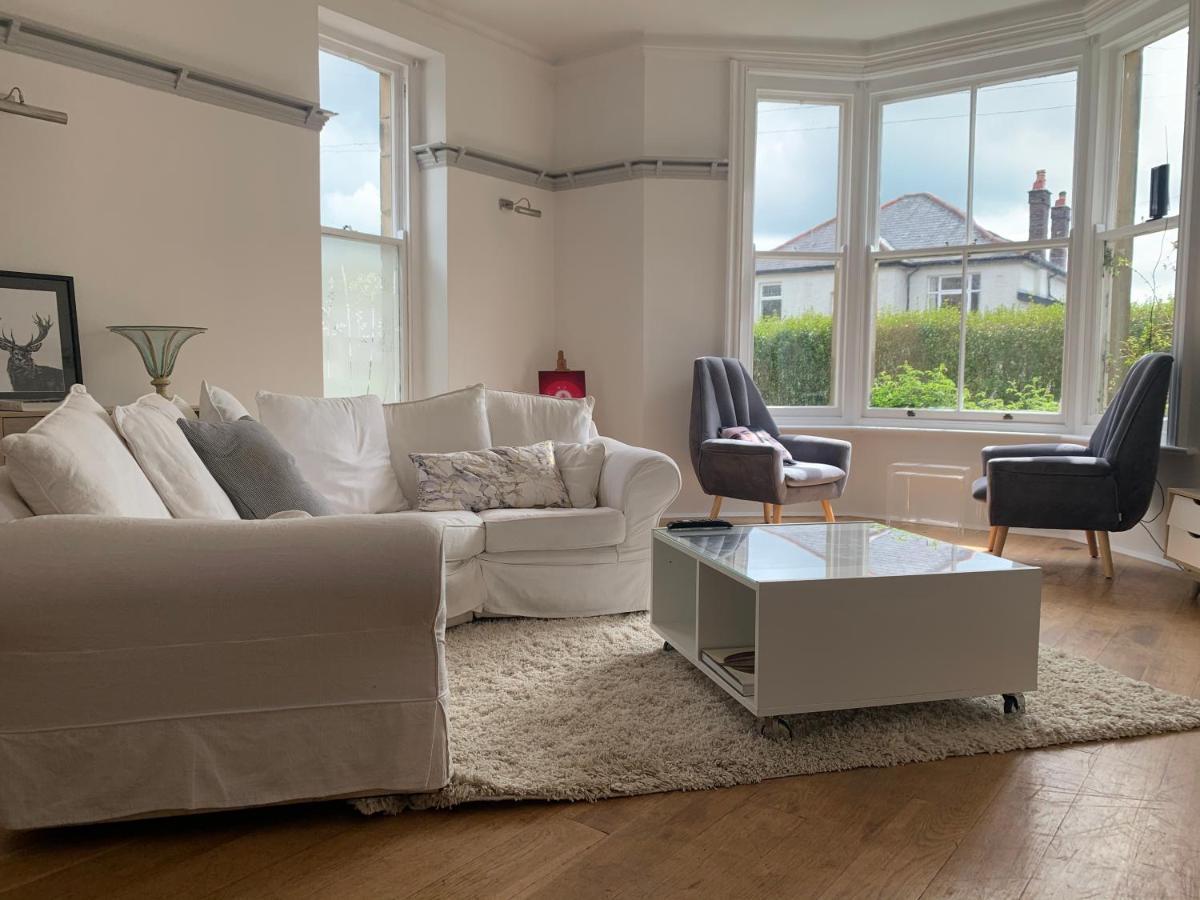 הוילה בקסטון Spacious With Spectacular Views And Private Garden מראה חיצוני תמונה