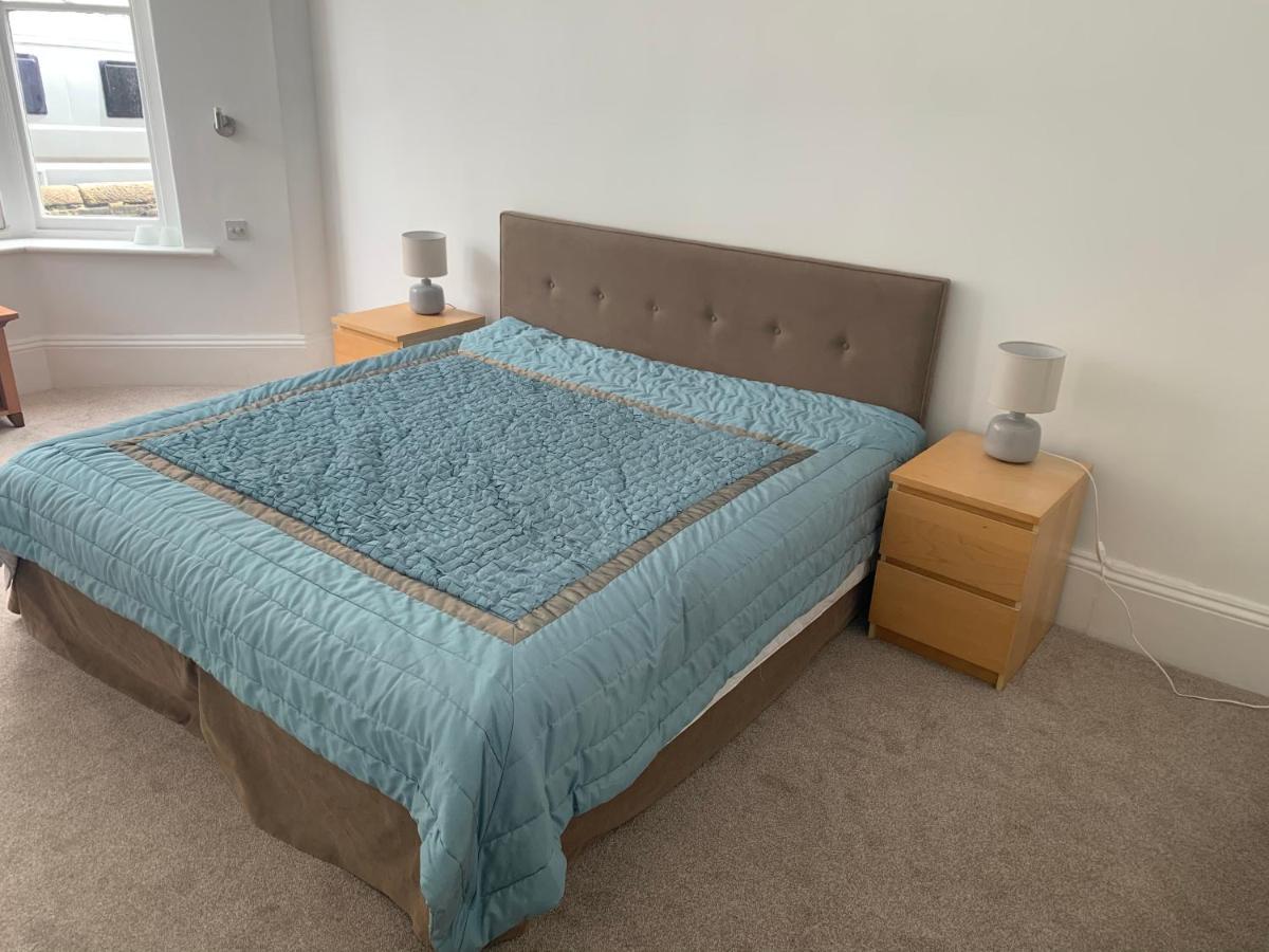 הוילה בקסטון Spacious With Spectacular Views And Private Garden מראה חיצוני תמונה