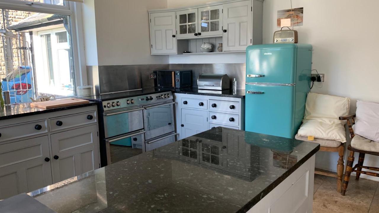 הוילה בקסטון Spacious With Spectacular Views And Private Garden מראה חיצוני תמונה